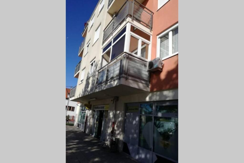 Apartment Jarun Brac Zagabria Esterno foto